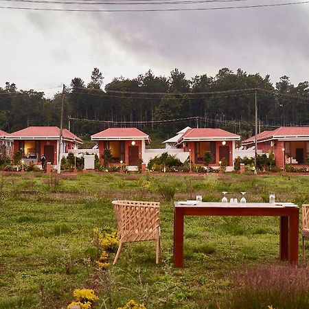 Sixth Element Hotel Kushālnagar Eksteriør billede
