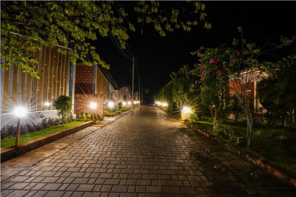 Sixth Element Hotel Kushālnagar Eksteriør billede